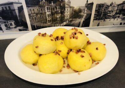 Pyzy z mięsem - BYFYJ DELIKATESY Katowice